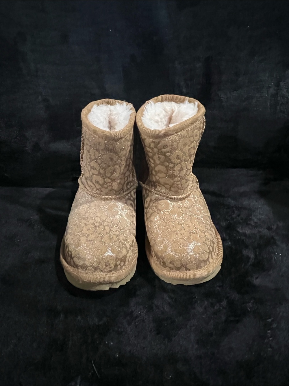 UGGs US 8 Classic II Leopard Print